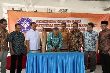rektor-resmikan-gedung-baru-fem-ipb-news