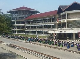 ribuan-mahasiswa-baru-ipb-ikuti-pawai-parade-kemerdekaan-news