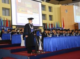 saat-wisuda-rektor-ipb-tekankan-upaya-hadapi-krisis-pangan-dan-revolusi-industri-4-0-news