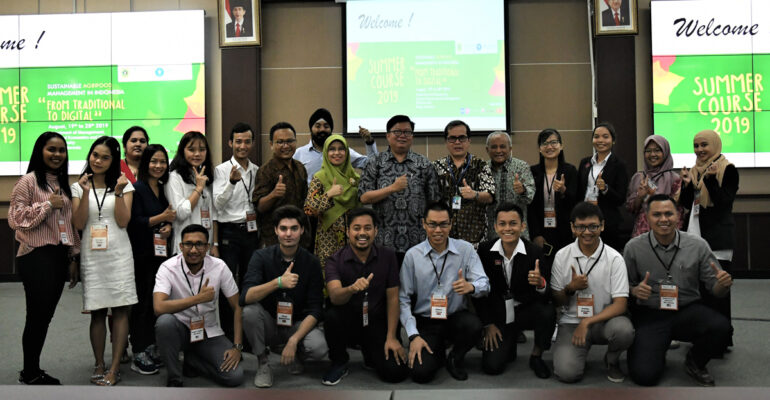 sebanyak-20-mahasiswa-asal-asia-dan-eropa-belajar-manajemen-ketahanan-pangan-di-ipb-university-news