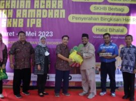 skhb-bersama-ika-fkh-selenggarakan-kegiatan-berbagi-bingkisan-hari-raya-ramadan-news
