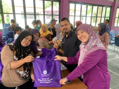 skhb-ipb-university-berbagi-sembako-murah-di-bulan-suci-ramadan-news