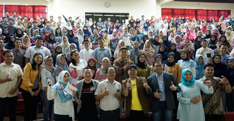 speak-up-class-beri-tips-publik-speaking-kepada-mahasiswa-ipb-news