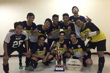 tak-hanya-unggul-akademik-mahasiswa-ipb-raih-juara-ii-kompetisi-futsal-news