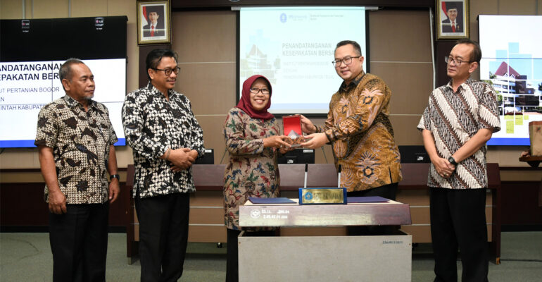 teken-mou-ipb-university-lanjutkan-kerjasama-dengan-pemerintah-kabupaten-tegal-news