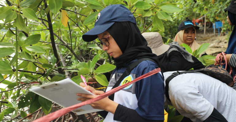 tim-peneliti-ipb-ungkap-hasil-penelitian-ekosistem-pulau-untung-jawa-news