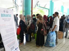 unik-sivitas-ipb-bisa-tukar-sampah-dengan-souvenir-news