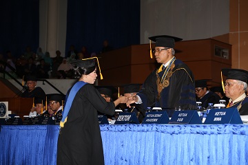 wisuda-bulan-ini-alumni-ipb-berjumlah-143-711-news
