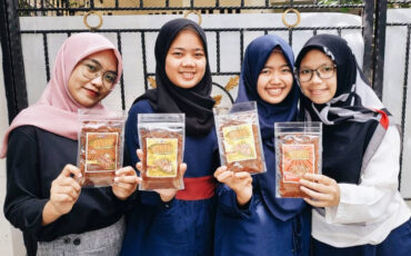 yuk-cicipi-legitnya-abon-klobot-jagung-kreasi-mahasiswa-ipb-university-news