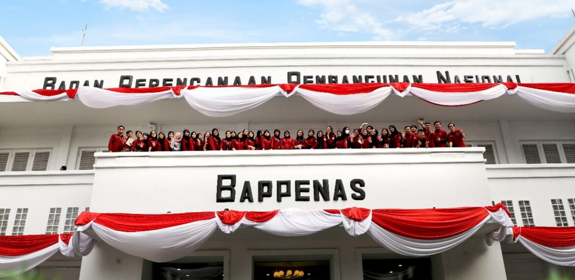 Implementasi Program MBKM, Mahasiswa ESL IPB University Kunjungi Bappenas