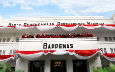 Implementasi Program MBKM, Mahasiswa ESL IPB University Kunjungi Bappenas