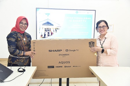 agathis-alumni-angkatan-21-hibahkan-smart-tv-untuk-asrama-ipb-university-news