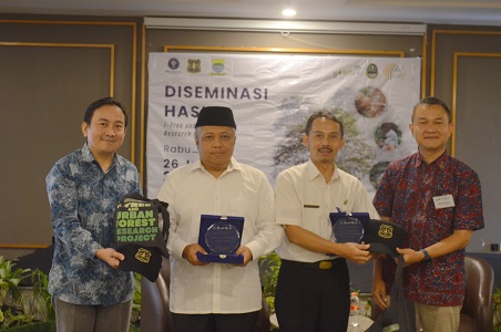 ipb-university-bersama-usfs-ip-gali-potensi-kawasan-hutan-berbasis-teknologi-news
