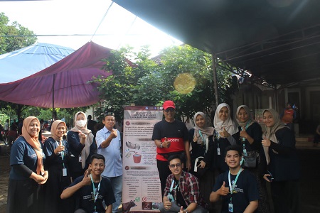 mahasiswa-kkn-t-inovasi-ipb-university-bersama-dkm-an-nuur-sinarsari-sukseskan-kegiatan-penyembelihan-hewan-kurban-1444-h-news