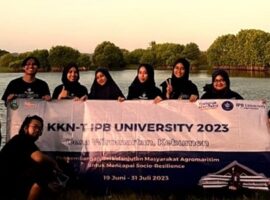 manfaatkan-cekungan-tim-kkn-t-ipb-university-tebar-3-200-benih-bandeng-news
