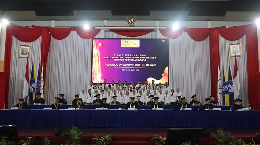 sebanyak-96-lulusan-dokter-hewan-ipb-university-diambil-sumpah-news