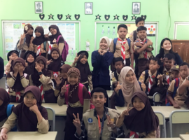 BEM FEM IPB University Ajak Siswa SDN Cihideung Ilir 06 Peduli Lingkungan