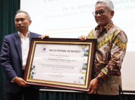 Fakultas Pertanian IPB University Beri Penghargaan kepada Dirut PTPN III