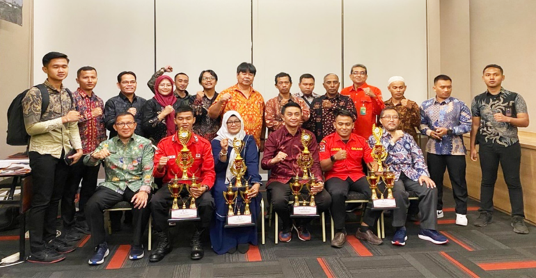 Fahutan IPB University Beri Penghargaan Program Udara Bersih dan Pengendalian Karhutla