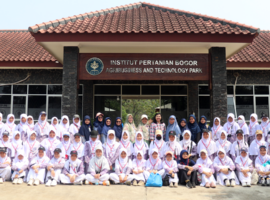 Terima Study Tour SMPIT Ummul Quro Depok, TNC University Dorong Minat Generasi Muda Pada Pertanian Modern