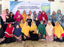 Dosen IPB University Berdayakan Warga Desa Godog melalui Pelatihan Pembuatan Cistik Bayam