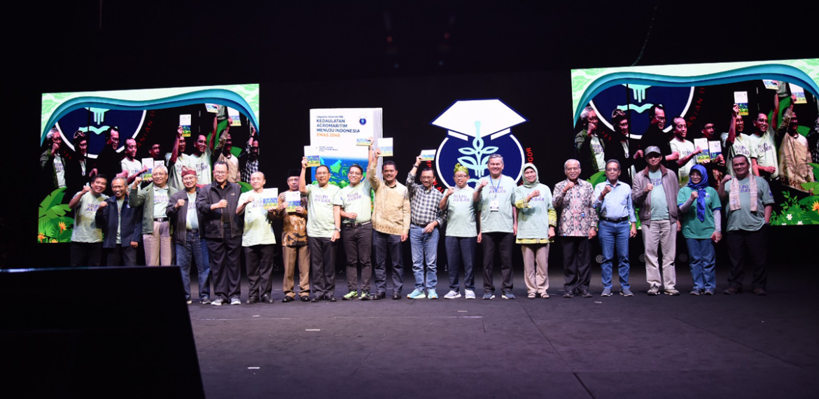 Malam Puncak Reuni Akbar, IPB University Launching Buku Putih HA IPB