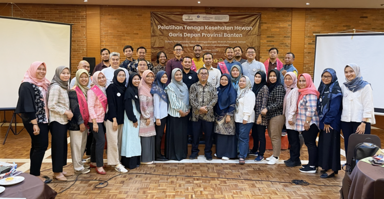 SKHB IPB University Selenggarakan Pelatihan Investigasi Wabah untuk Tenaga Kesehatan Hewan Garis Depan Provinsi Banten