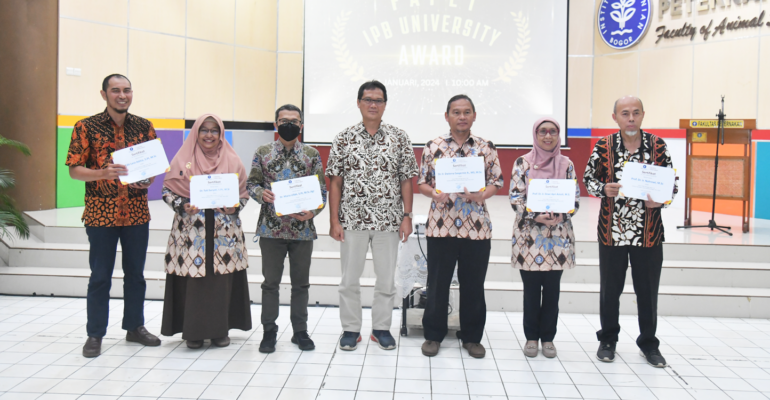 Gelar Rabuan Bersama, Fakultas Peternakan IPB University Berikan Penghargaan Kepada Mahasiswa, Dosen dan Tendik