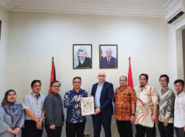 IPB University Salurkan Bantuan Untuk Palestina Senilai Rp 80 Juta