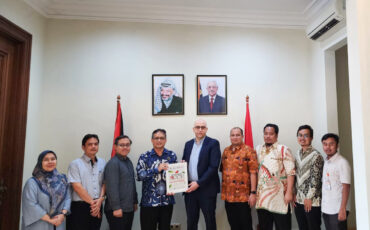 IPB University Salurkan Bantuan Untuk Palestina Senilai Rp 80 Juta