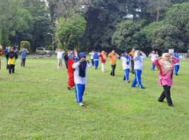 Tetap Sehat dan Bugar Meski Tak Lagi Muda, Pensiunan IPB University Rutin Terapi Ling Tien KungTetap Sehat dan Bugar Meski Tak Lagi Muda, Pensiunan IPB University Rutin Terapi Ling Tien Kung