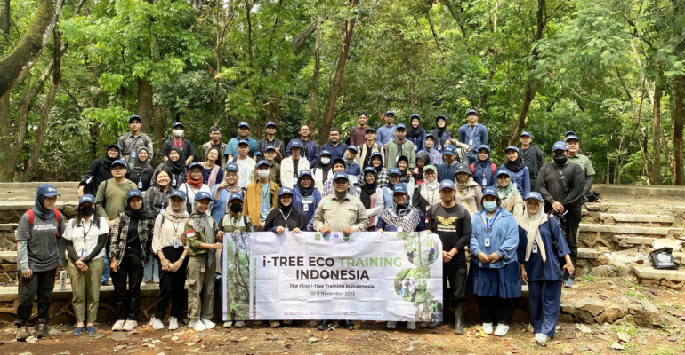 Departemen Arsitektur Lanskap IPB University Selenggarakan Pelatihan i-Tree Eco di Hutan Kota Srengseng, Jakarta