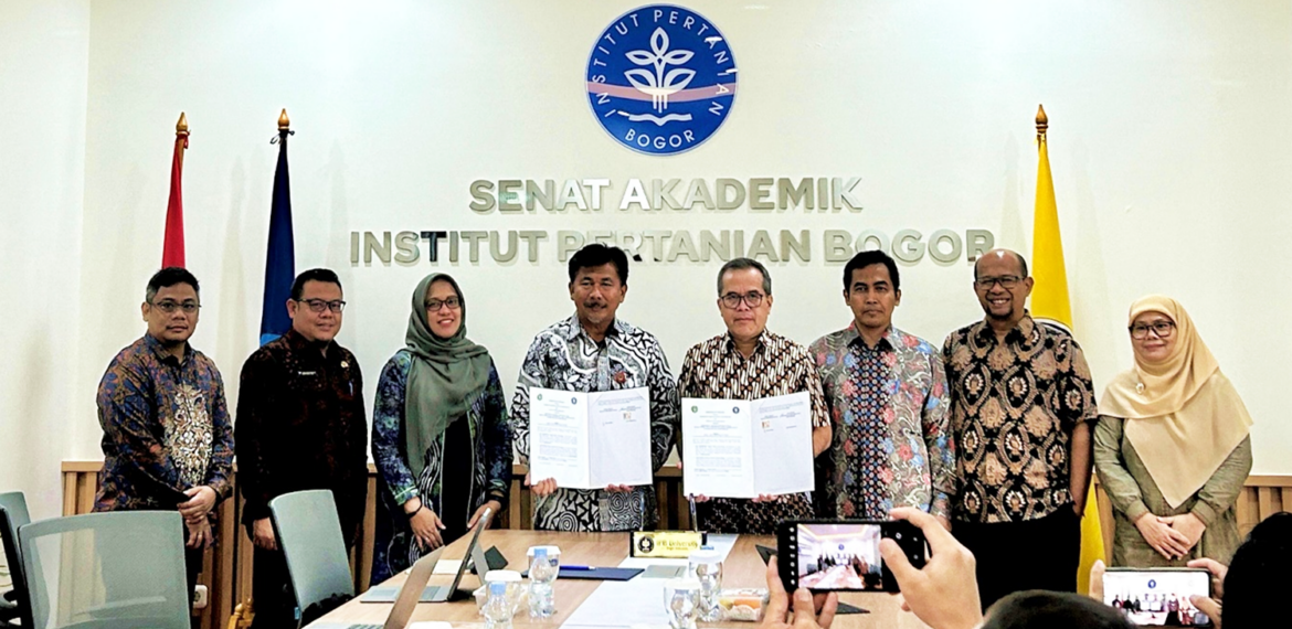Wujudkan Pembangunan Daerah Berkelanjutan, IPB University dan Pemkab Kukar Tekan MoU Data Desa Presisi