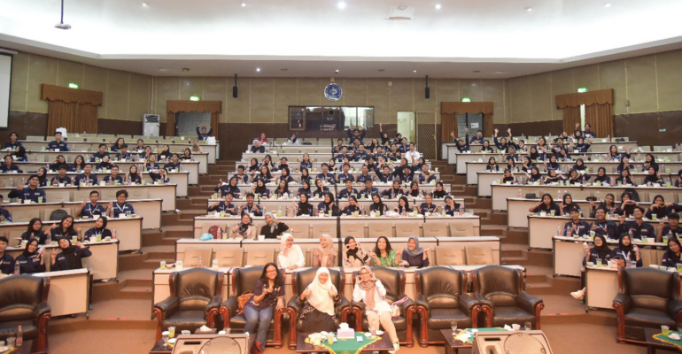 Eratkan Tali Silaturahmi, IPB University Ajak Mahasiswa PMM Buka Bersama Sekaligus Evaluasi Ujian Tengah Semester