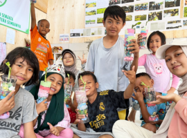 Mahasiswa PKM IPB University Kenalkan Pertanian Organik pada Anak-Anak Kampung Bayam