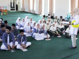 Bangkitkan Minat Belajar, Mahasiswa KKNT IPB University Gelar Science Festival di MI dan MTs Desa Tawangsari
