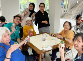 Lewat Art Therapy, Mahasiswa IPB Hadirkan Senyum, Tawa dan Nostalgia bagi Lansia, Usung Program Aki dan Nini Hebat