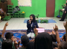 Mahasiswa IPB University Sukses Ajak Anak-Anak Desa Cikarawang ‘Hari Tanpa Gadget’ Lewat SKULLING