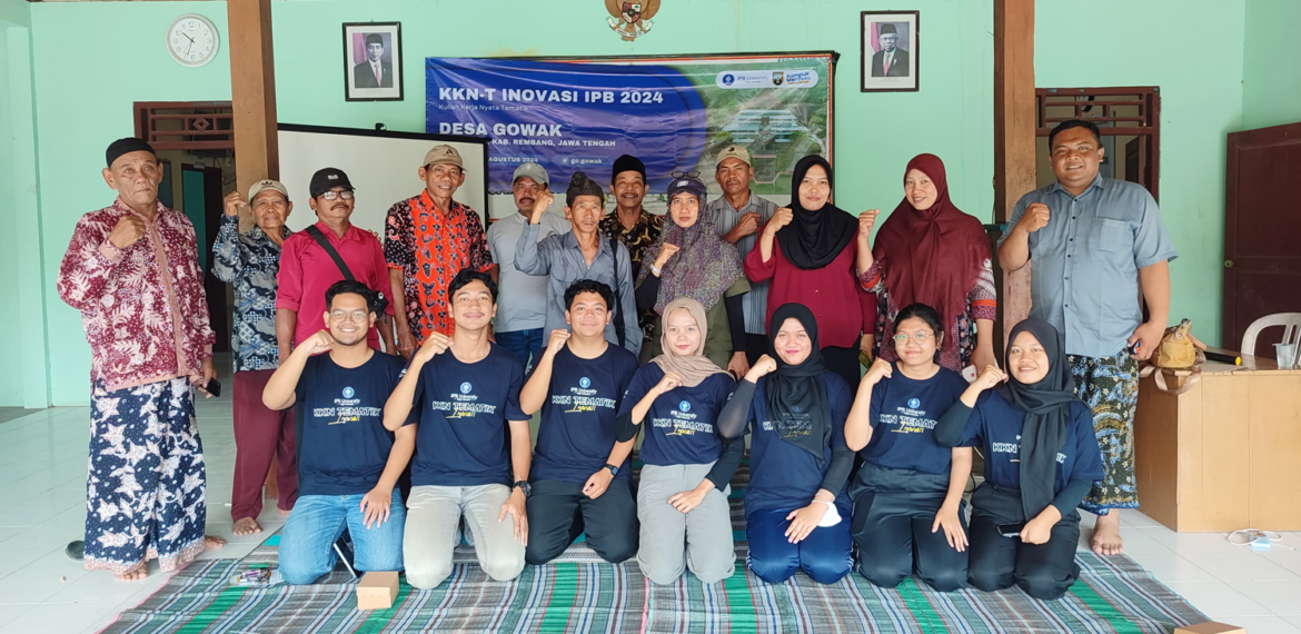 Mahasiswa KKNT IPB University Edukasi Warga Mengenai Manajemen Pemeliharaan Ternak dan Kesehatan Hewan