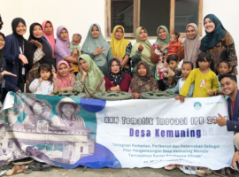 Mahasiswa KKNT Inovasi IPB University Perkenalkan Budikdamber kepada Ibu-Ibu PKK Desa Kemuning