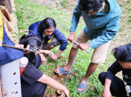 Peduli Lingkungan dan Mitigasi Bencana, Himagreto IPB University dan Warga Desa Cibunian Buat Lubang Biopori