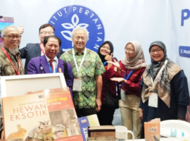 Produk PKM Yola Soft Candy IPB University Menarik Perhatian Pengunjung di Indo Livestock 2024