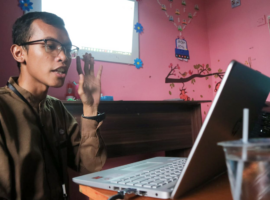 Optimalkan Keuntungan Usaha Warga Desa Mekarsari, Himasilkan IPB University Beri Pelatihan Manajemen Keuangan