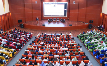 Sambut Mahasiswa Baru Tahun 2024, Sekolah Pascasarjana IPB University Adakan Kuliah Umum