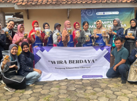 Tim PPK Ormawa Himaiko IPB University dan Warga Desa Ciburayut Bersama Membangun Produk Inovasi Rayut Rasa