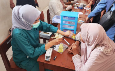 Himagreto IPB University Bersama Lawan Stunting Melalui Gizi Seimbang dan Pemeriksaan Kesehatan