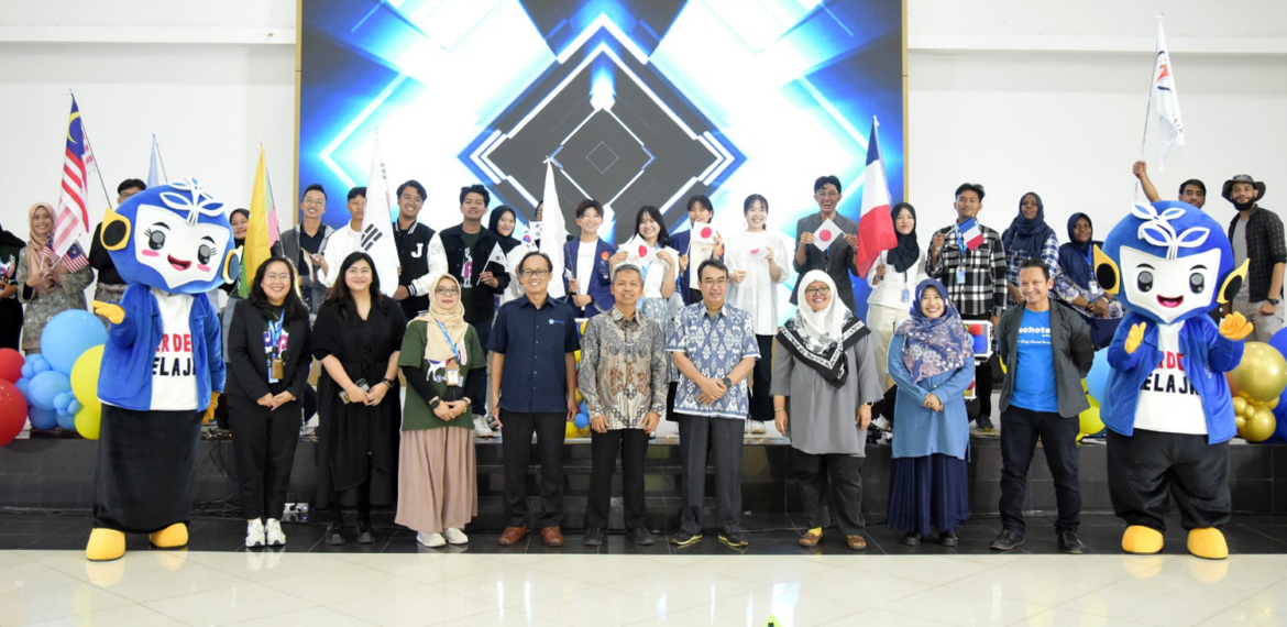 IPB University Tingkatkan Kompetensi Global Mahasiswa Lewat International Education Festival 2024
