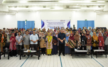 Direktorat SDM Gelar Seminar Hasil Hibah Kompetitif Jabatan Fungsional dan Pelaksana bagi Tendik IPB University