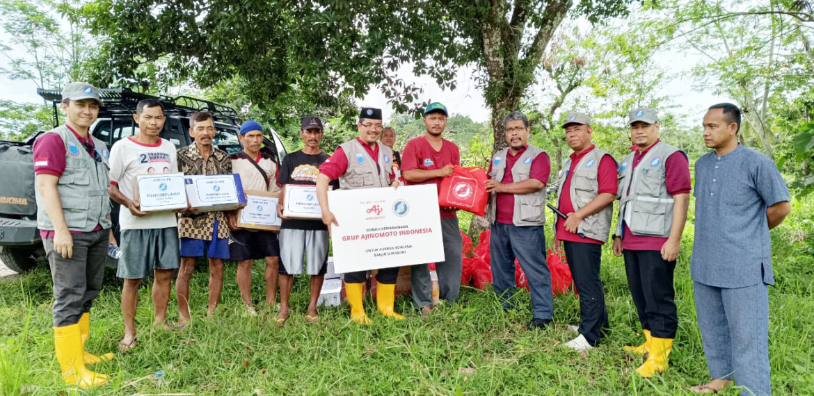 ARM HA-IPB Serahkan 6 Unit Huntara dan Paket Bantuan Tahap 3 Kepada Warga Penyintas di Sukabumi