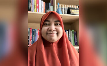 Pakar Ekonomi IPB University Duck Syndrome Bukti Kelas Menengah Terjebak Tuntutan Sosial dan Krisis Finansial